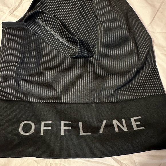 Cropped fitted top - Picture 4 of 4